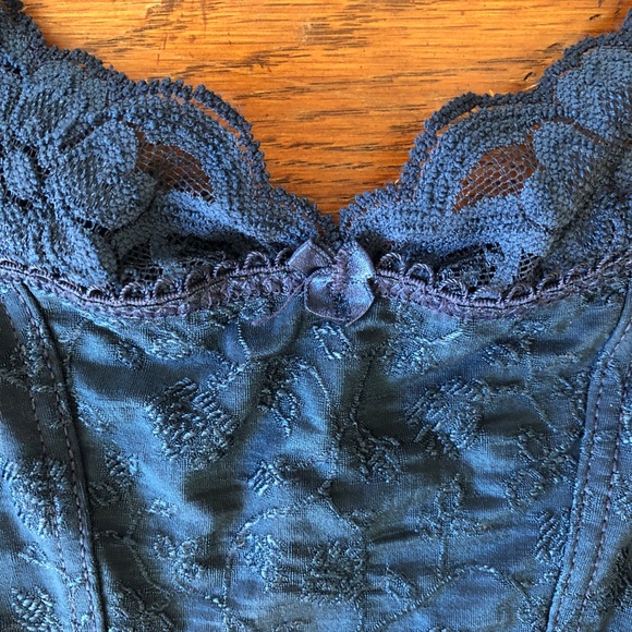 Elegant blue corset tank top - Picture 6 of 8